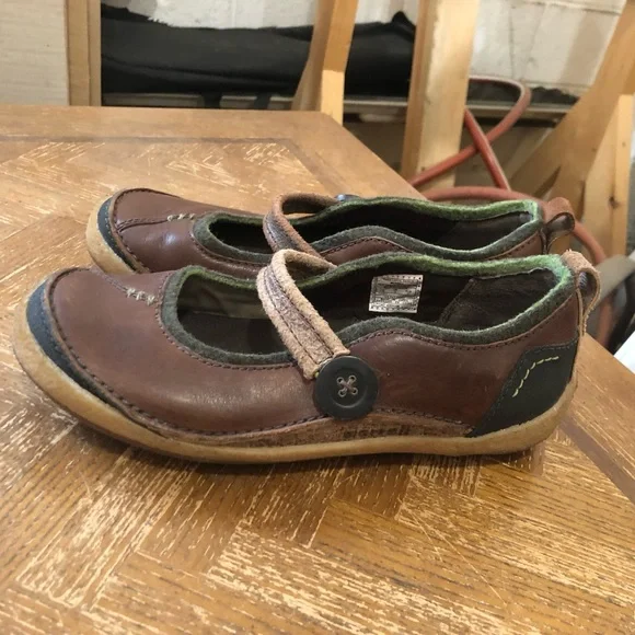 Merrell Shoes - Picture 2 of 6